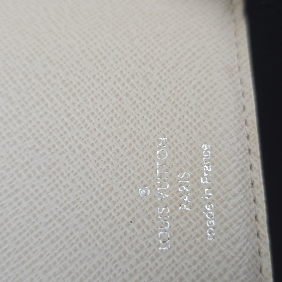 Louis Vuitton Epi Joey Wallet - Picture 7 of 15